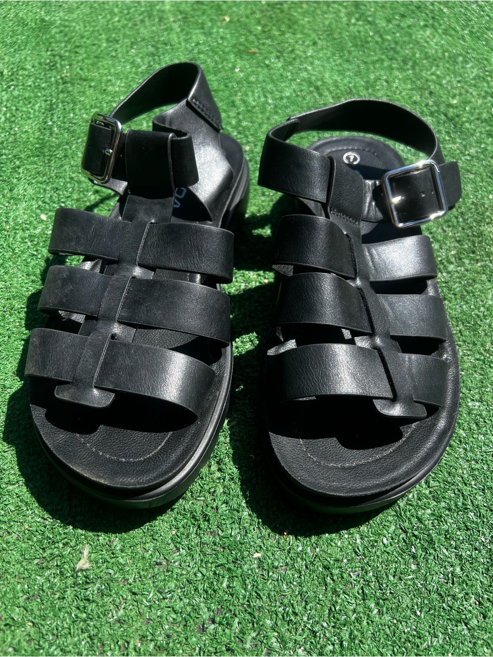 Women’s Black Soda Sandals with Buckle - Size 7